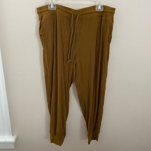 Lou & Grey Ribbed Joggers